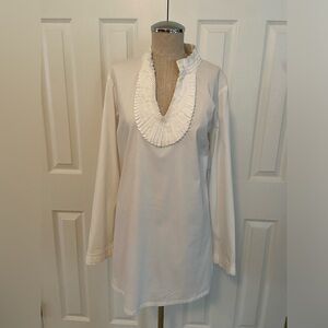 Gorgeous Classic Tunic Top!